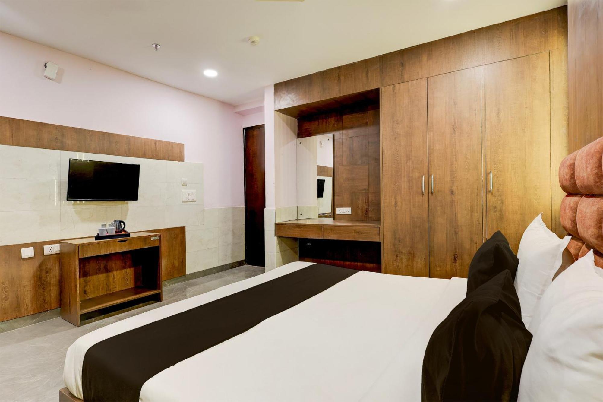 Super Hotel O Alipur Narela Luaran gambar